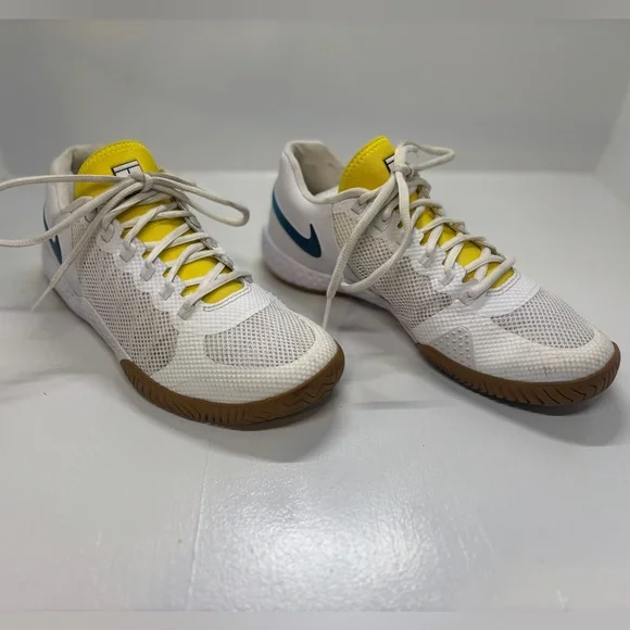 NikeCourt Flare 2 women's hard court tennis shoes size 8 - Picture 2 of 10